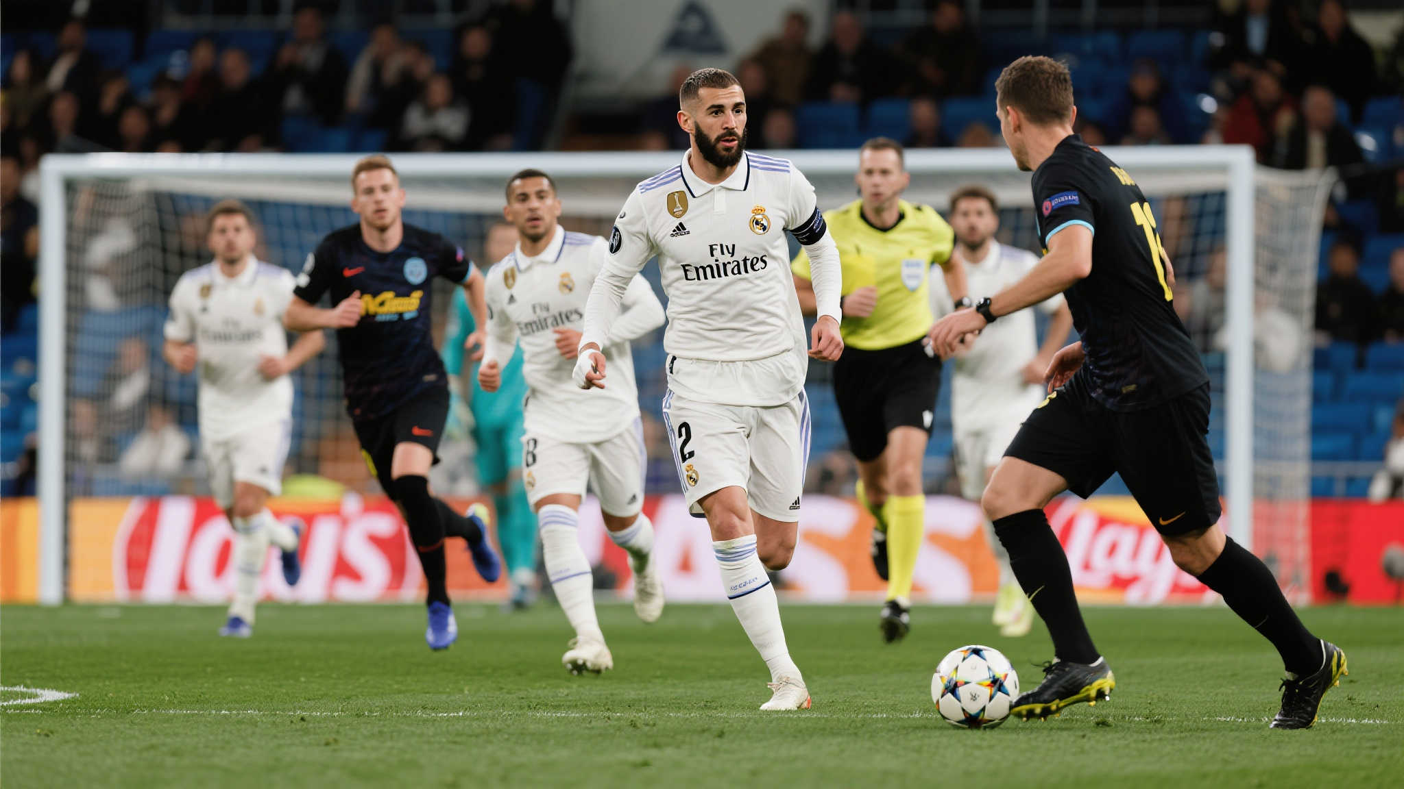 10人皇马3-1逆袭,阿隆索迎首胜,世俱杯第五出局球队产生 这是一场少数战多但最终力挽狂澜的逆境之战。从赛前的